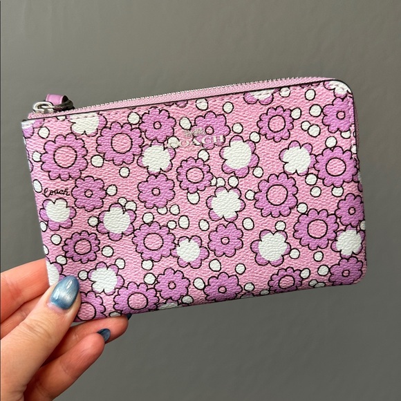 Coach Handbags - NWT - Coach Corner Zip Wristlet With Floral Print